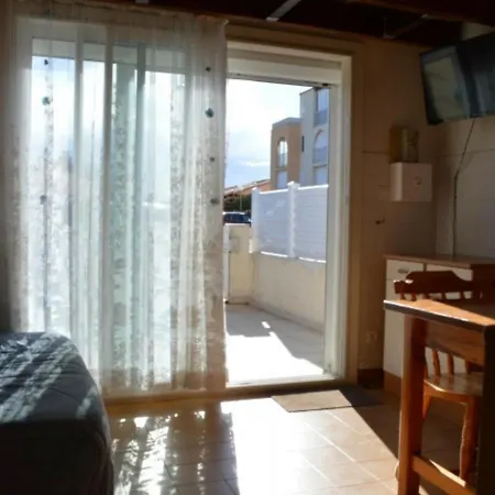 Pavillon 2 Pieces Avec Mezzanine, 6 Couchages, Terrasse, Piscine, Proche - - Fr-1-229b-45 Narbonne